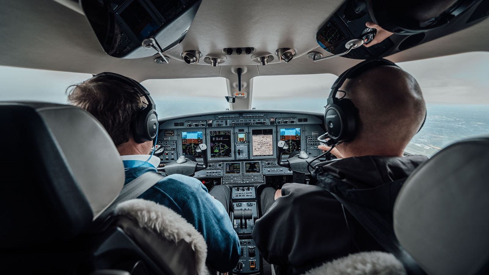 Collins Aerospace avionics inside a Cessna Aircraft in flight.