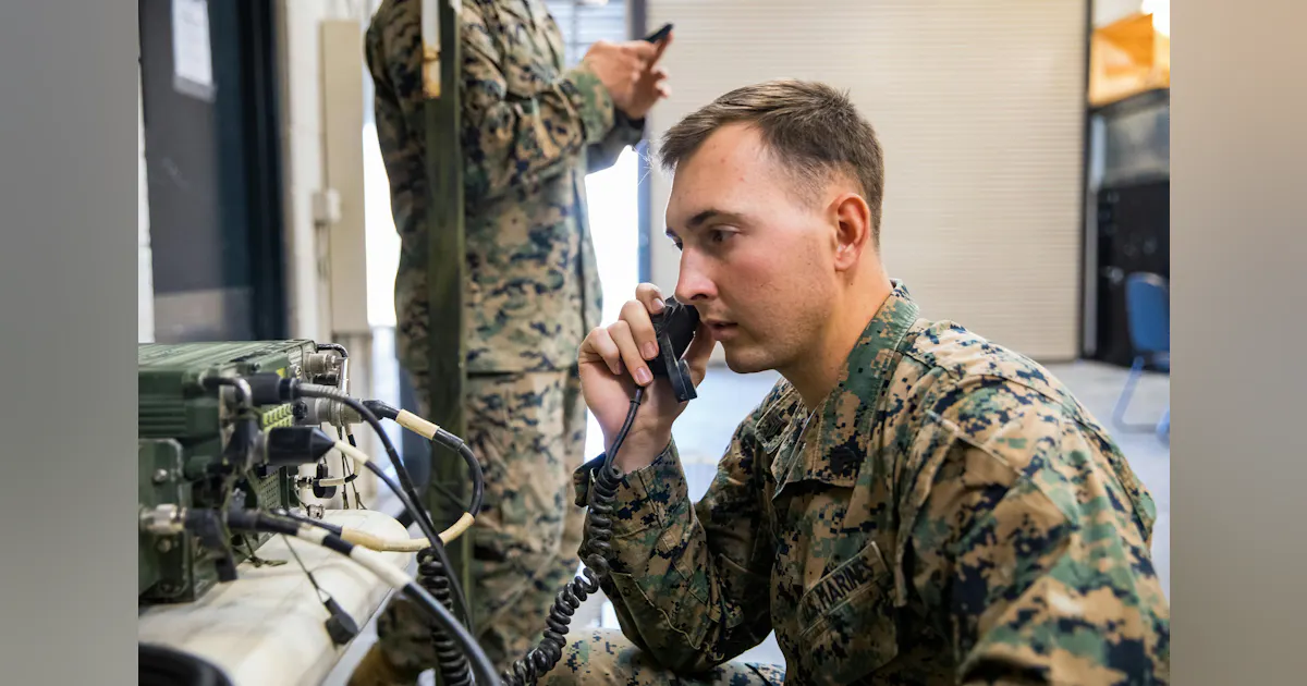 Hf Stack Configuration Army Low-SWaP-C HF radio nodes for situational awareness | Military Aerospace
