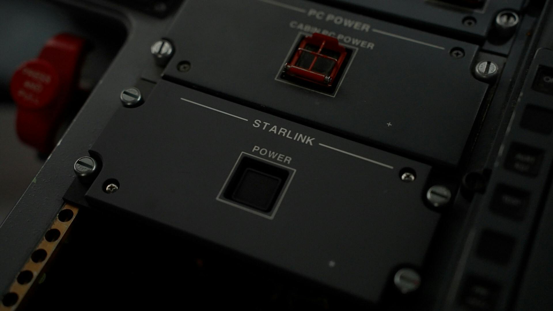 A photo of a Starlink power button.