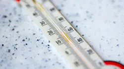 Rydberg-based technologies have high sensitivity, fragility, and technical complexities, and have problems that have impeded rapid maturation.