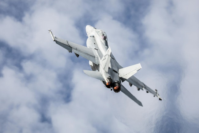 As many as 60 U.S. Navy F/A-18 E/F jet fighter-bombers will receive upgrades for avionics, radar, and electronic warfare (EW) systems