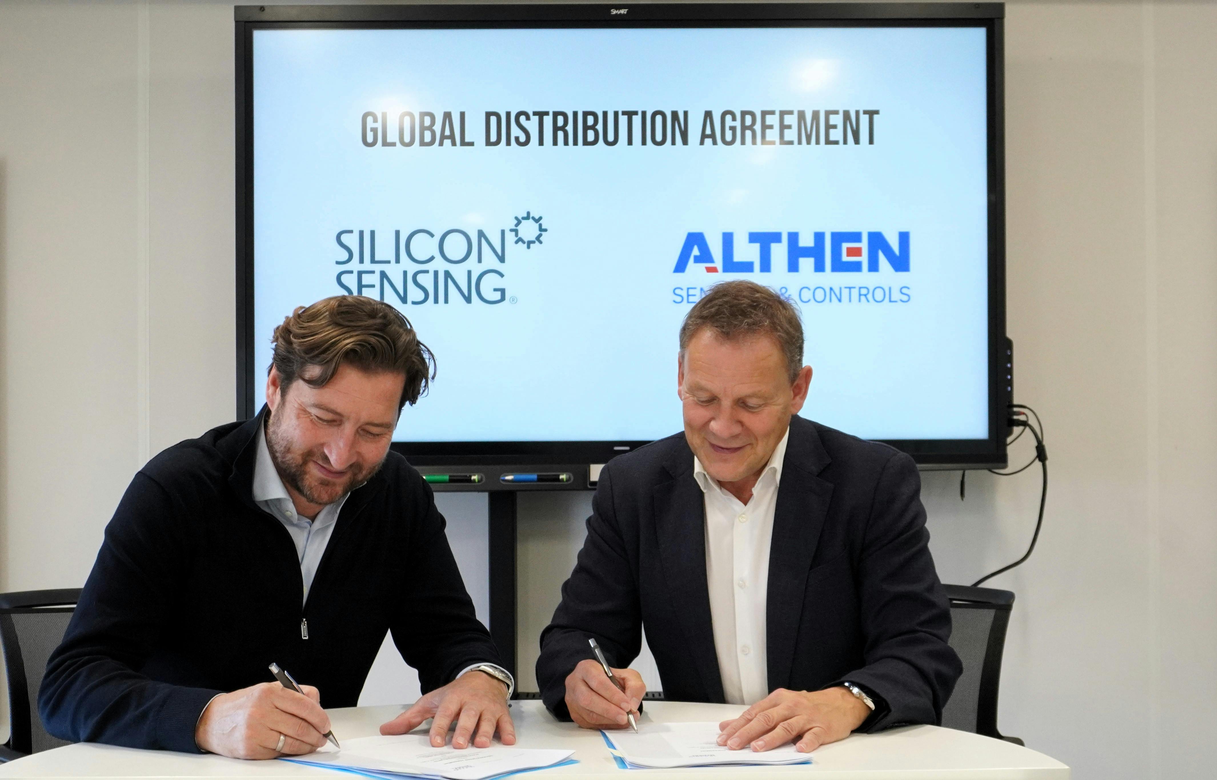 Edwin Goezinne And David Somerville Sign Extended Distribution Agreement