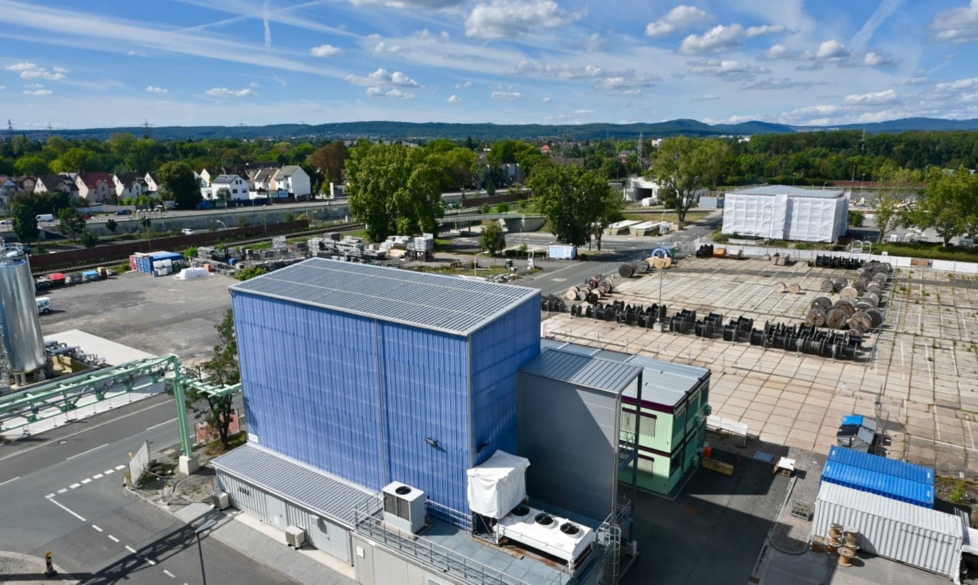 CAPHENIA's plasma Boudouard reactor in the Frankfurt-H&ouml;chst industrial park.
