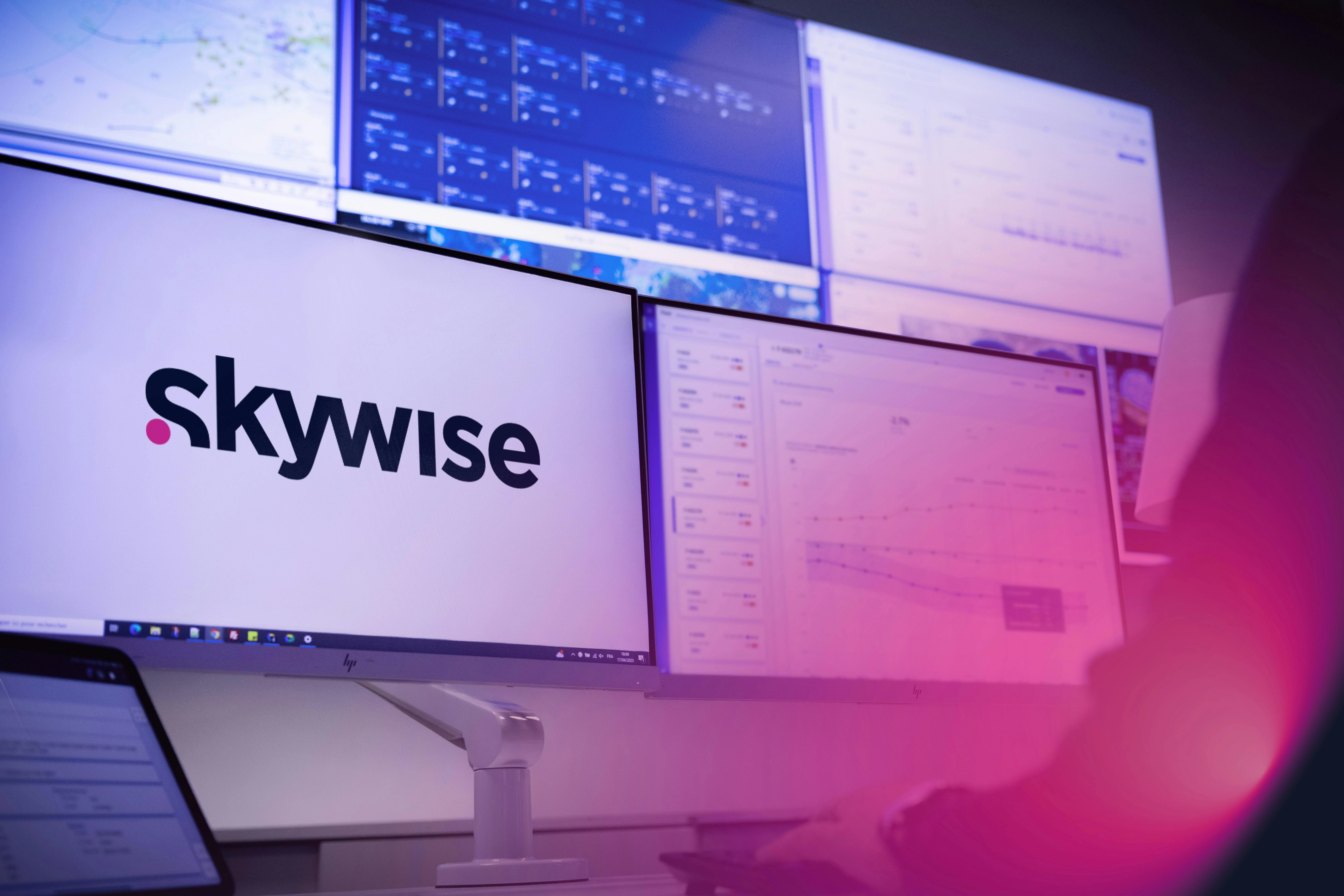 The Skywise logo on dual monitors