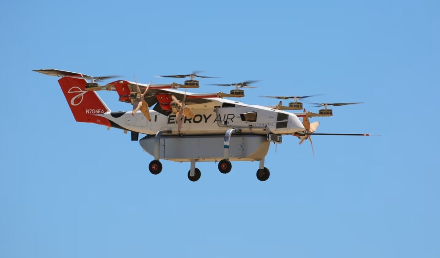 Elroy's cargo aircraft flying with a payload